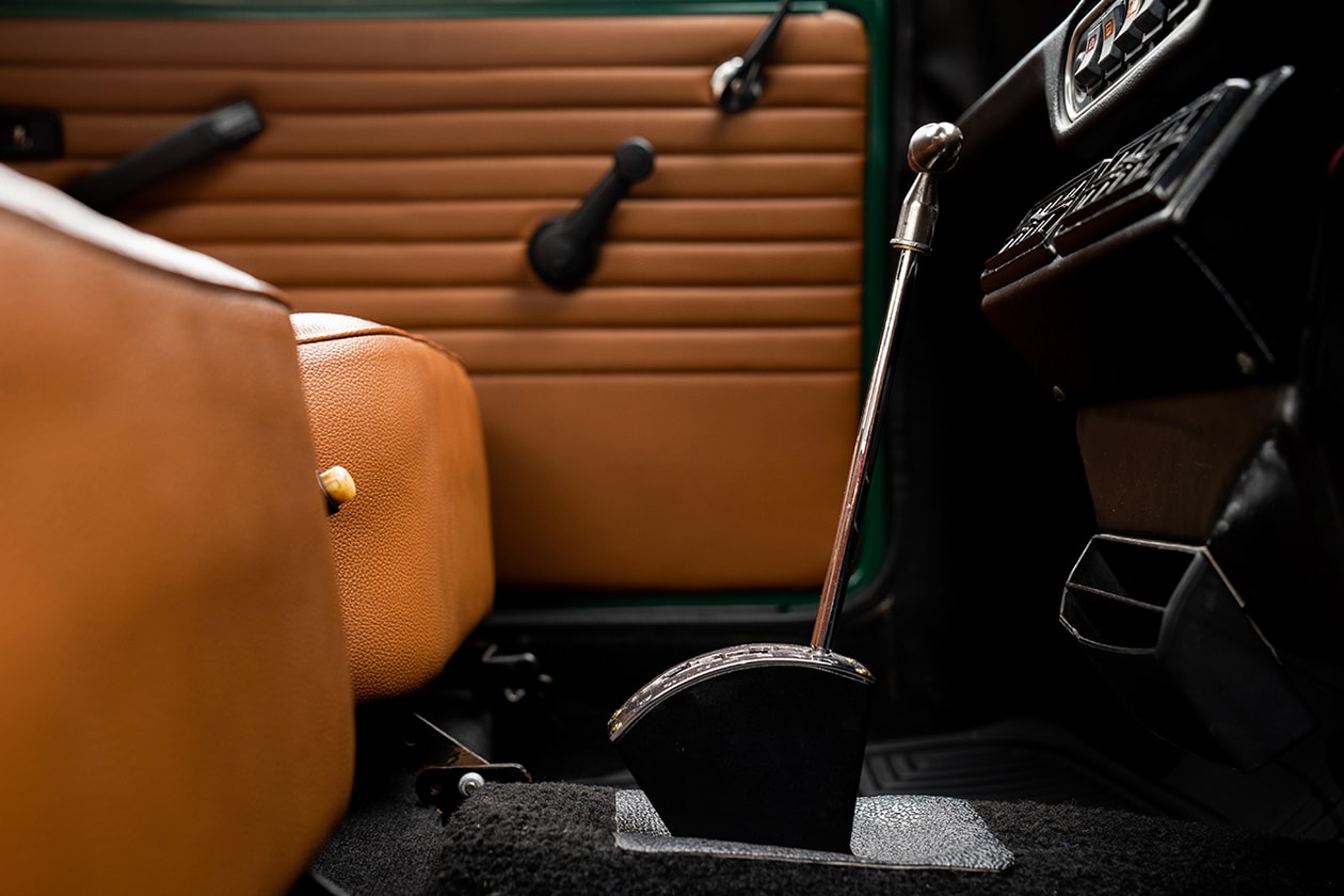DRIVERS: Jujuk Margono dan Morris MINI MK3 Tahun 1976