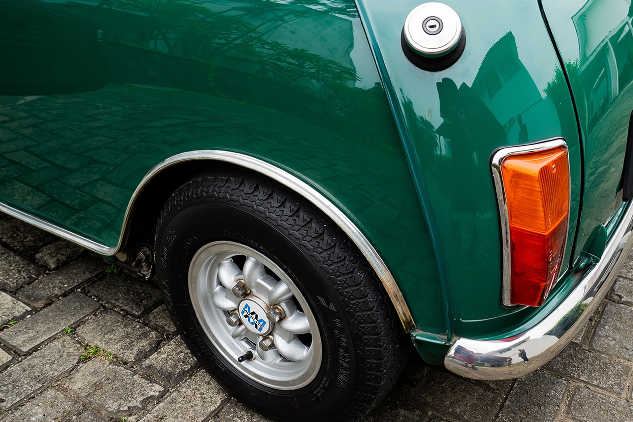 DRIVERS: Jujuk Margono dan Morris MINI MK3 Tahun 1976