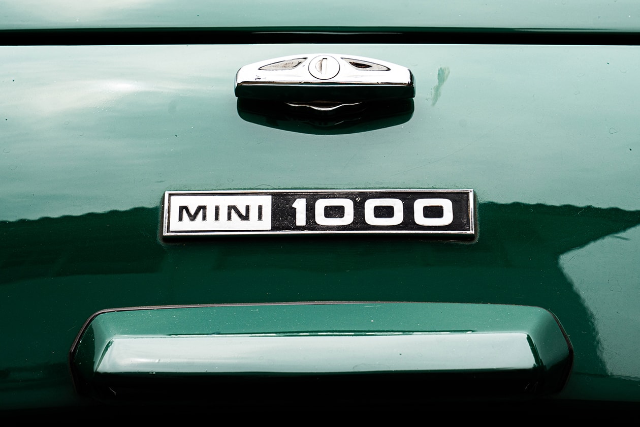 DRIVERS: Jujuk Margono dan Morris MINI MK3 Tahun 1976