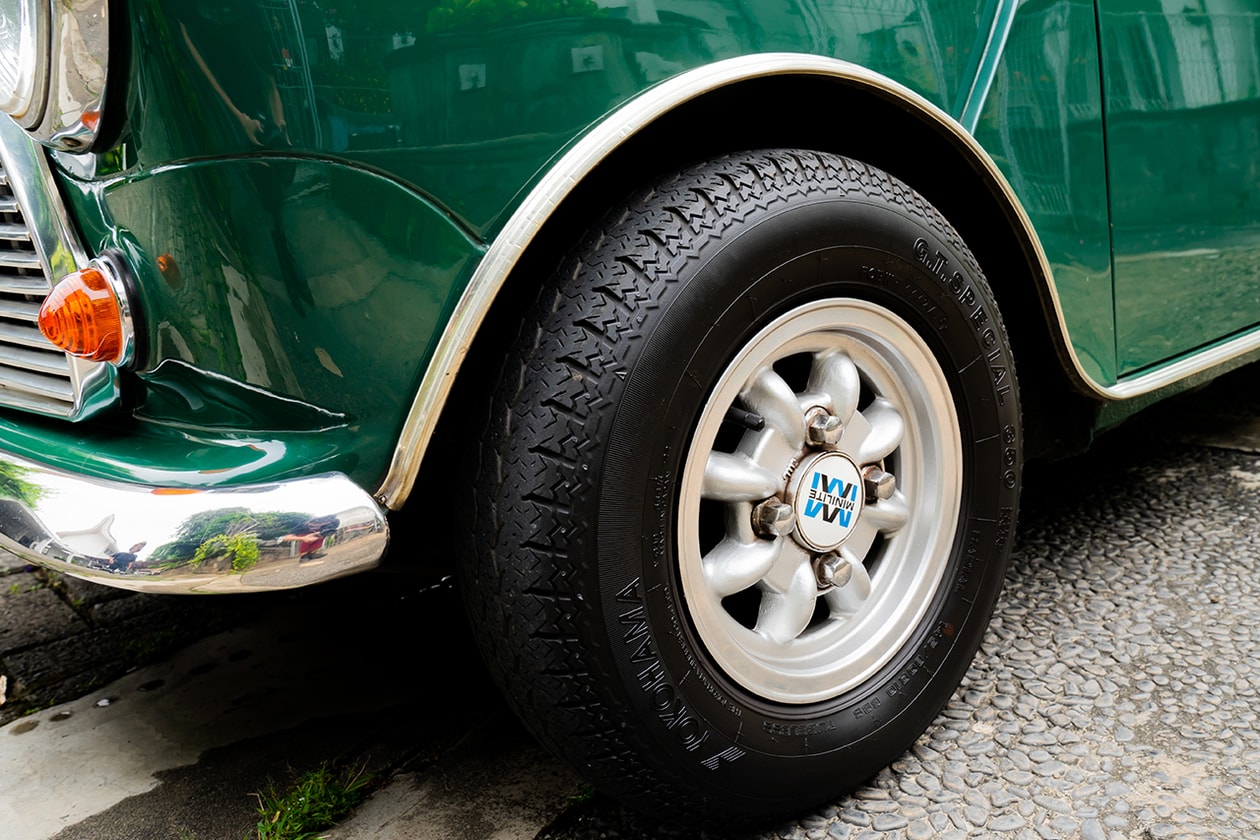 DRIVERS: Jujuk Margono dan Morris MINI MK3 Tahun 1976