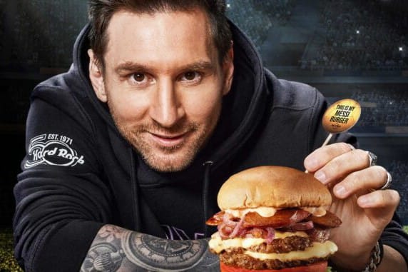 Hard Rock Cafe dan Lionel Messi Membuat "Messi Burger"