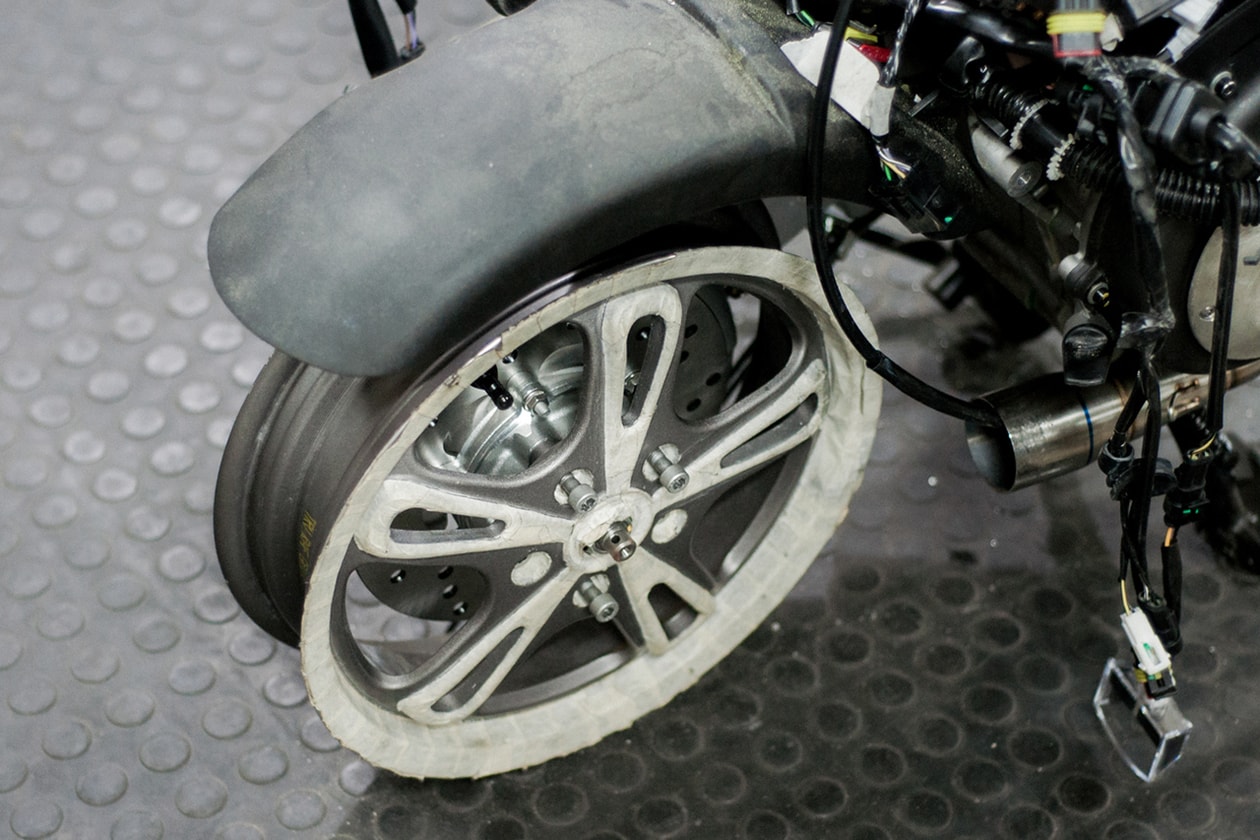 Thrive Motorcycle x Prepp Studio Merilis Vespa Custom Edisi Spesial