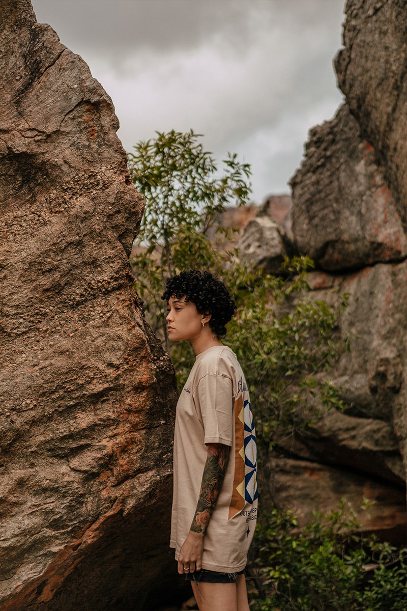 AGLXY Hadirkan Desain Grafis Retrofuturistic lewat "POD Collection 014"