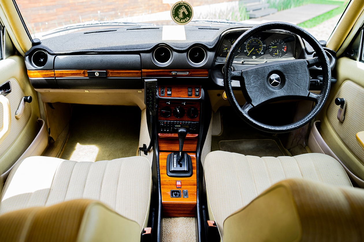 DRIVERS: Ditho Sitompoel dan Mercedes-Benz W123 230TE Tahun 1985