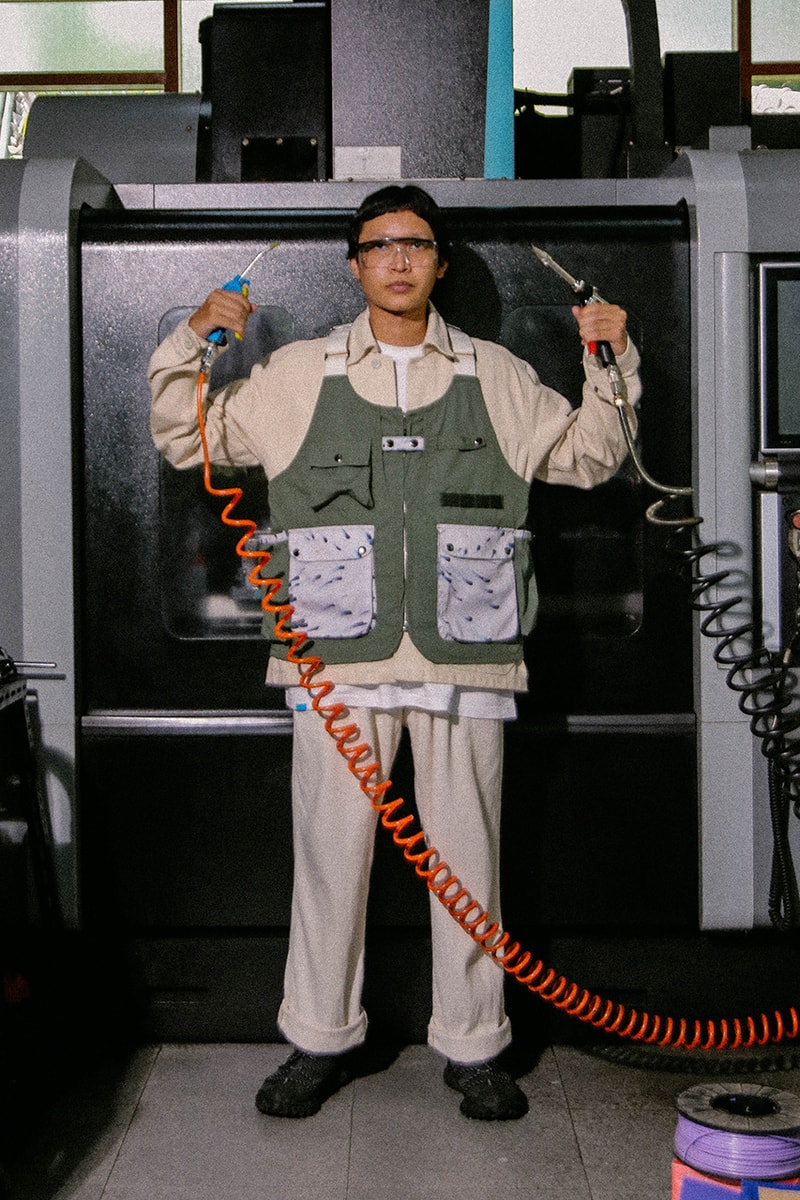 Hoya Fields Gandeng Creative Collective Asal Bandung, Olah Plastic, Rilis "Plastic In Vest"