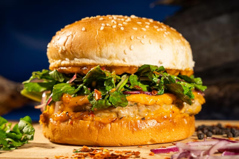 Lawless Burgerbar Hadirkan Tuna Sensation lewat Menu Terbaru, "Sepultuna"