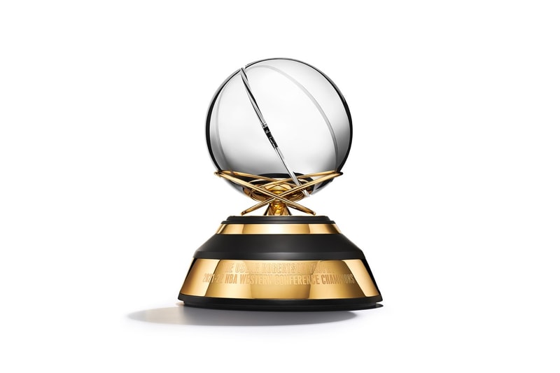 Victor Solomon dan NBA Rilis First Look Piala Larry O’Brien Terbaru