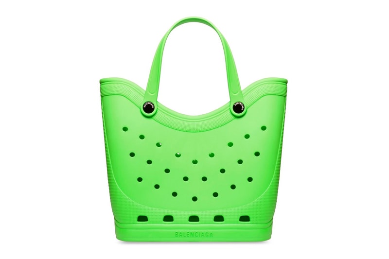 Balenciaga dan Crocs Rilis Tote Bag dan Phone Holder
