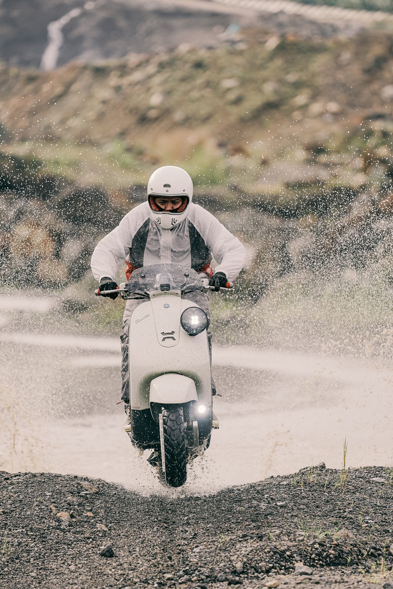 Hammerstout dan Vespuci Rilis Vespa LX Custom Lewat Capsule "Forscher"