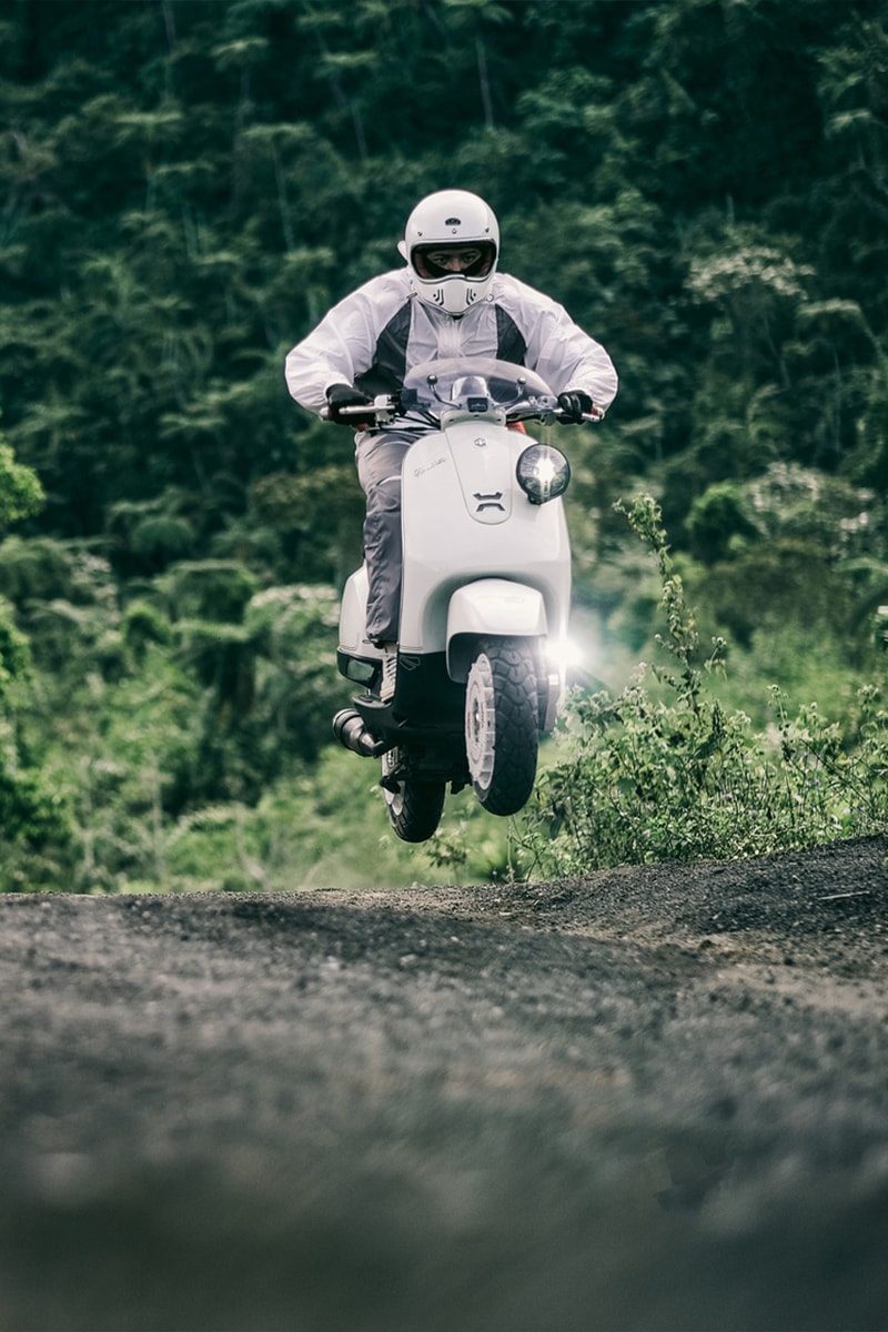 Hammerstout dan Vespuci Rilis Vespa LX Custom Lewat Capsule "Forscher"