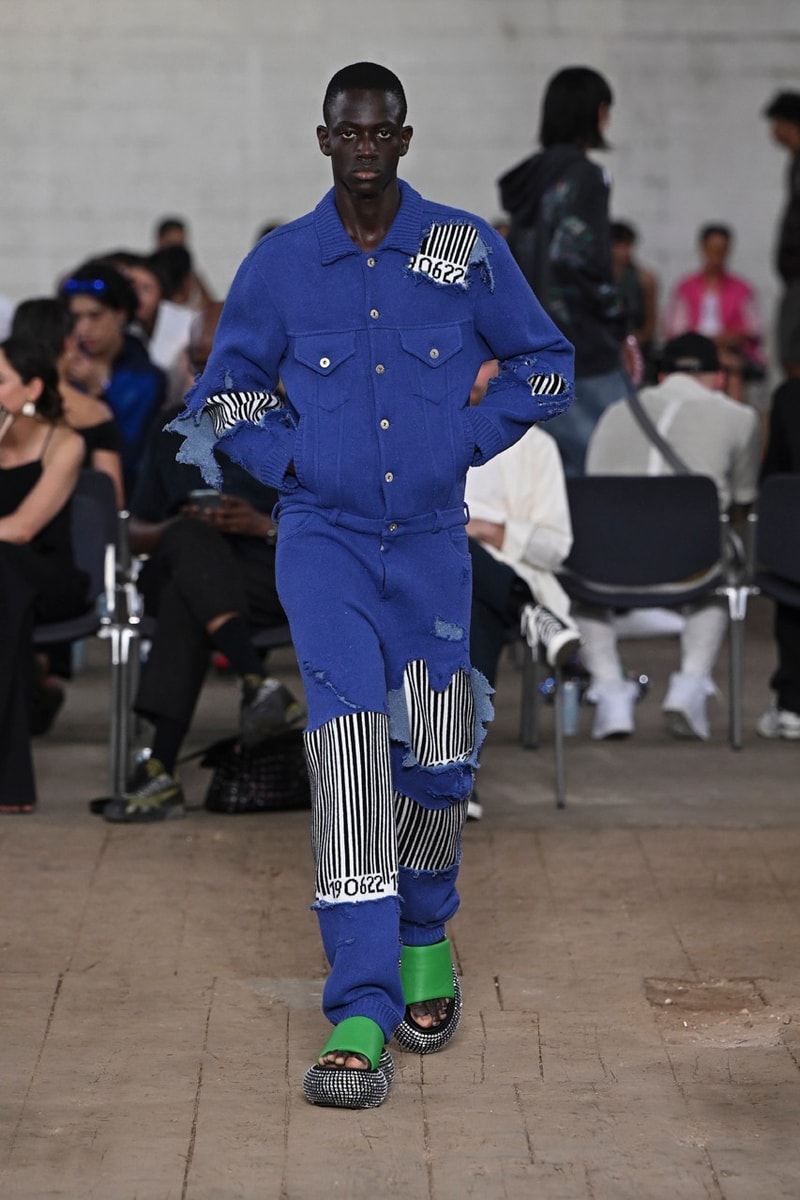 JW Anderson Bikin Bold Statement soal Fashion lewat Koleksi SS23