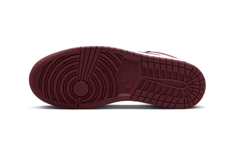 Berikut Official Look dari Air Jordan 1 Low "Bordeaux"