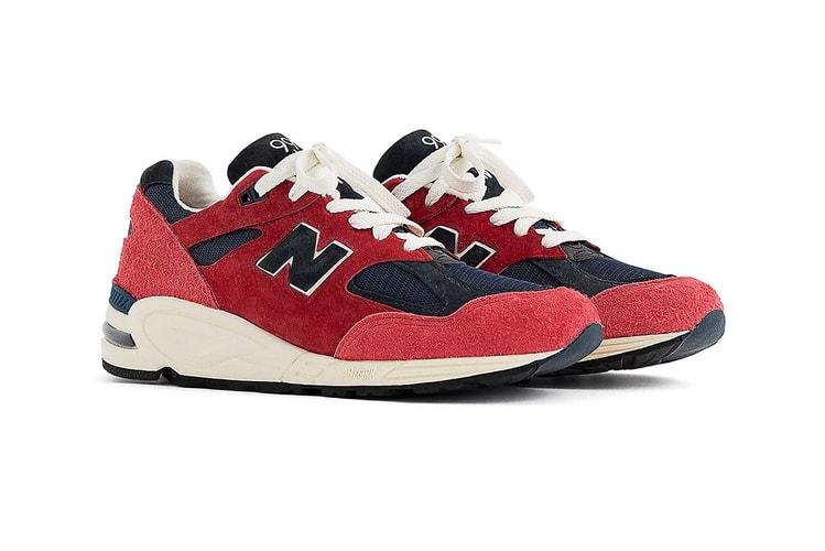 Teddy Santis Beri Makeover "Chrysanthemum" pada Siluet New Balance 990v2 Made In USA