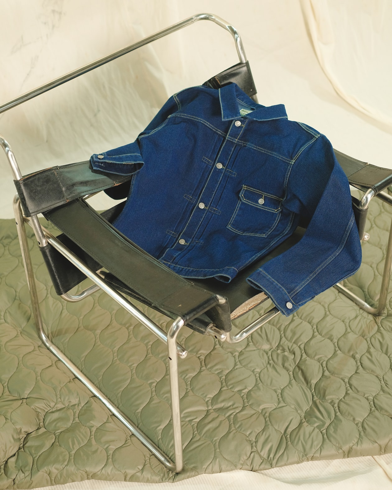 Hoya Fields Rilis Denim Capsule Collection lewat "A Blue Tide"