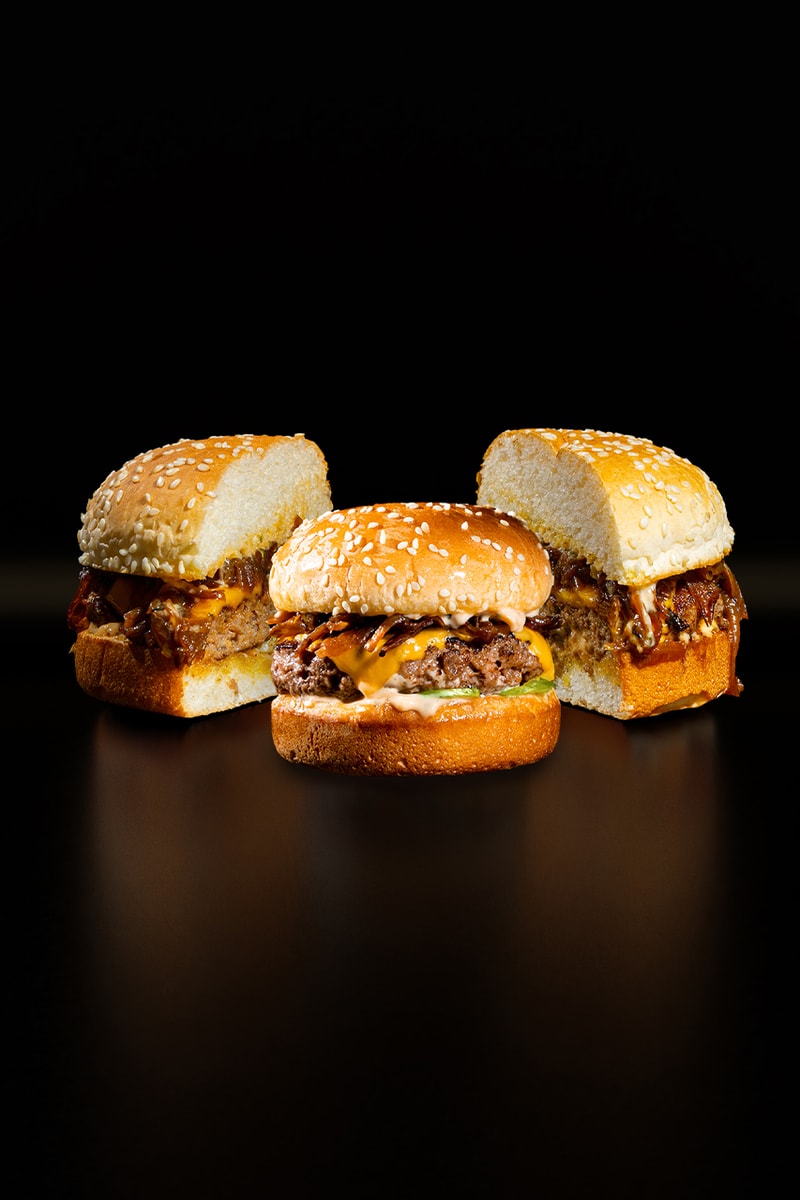 Lawless Burgerbar Rayakan 5 Year Anniversary lewat 'Junior Burgers'