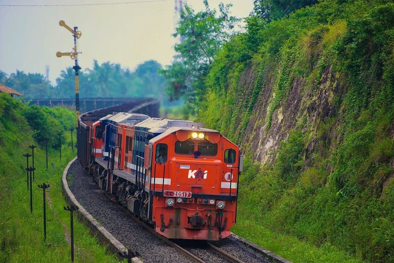 Siap-Siap! Kereta Cepat Jakarta-Bandung (KCJB) akan Segera Hadir