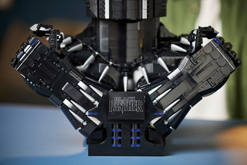 Black Panther Hadir dalam Life-Size Bust LEGO 