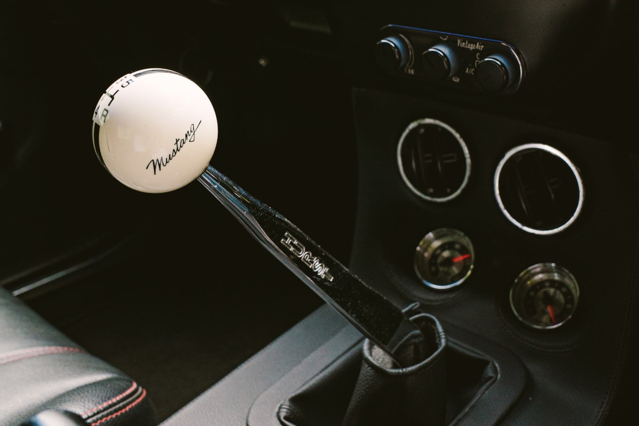 DRIVERS: Boy dan Ford Mustang Mach 1 Tahun 1969