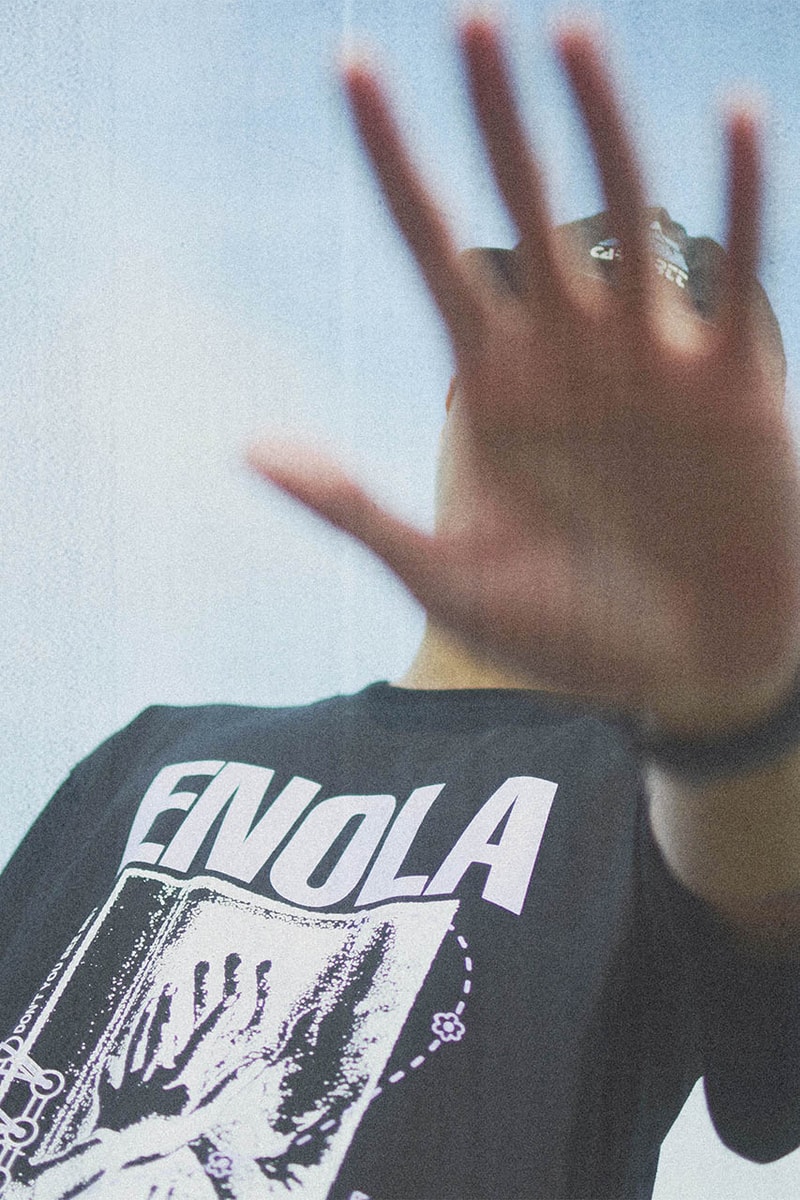 Future Ceremony dan Enola Rilis Official Merchandise