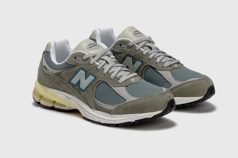 HBX Exclusive Giveaway New Balance 2002R "Mirage Grey" dan "White"