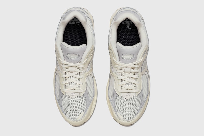 HBX Exclusive Giveaway New Balance 2002R "Mirage Grey" dan "White"