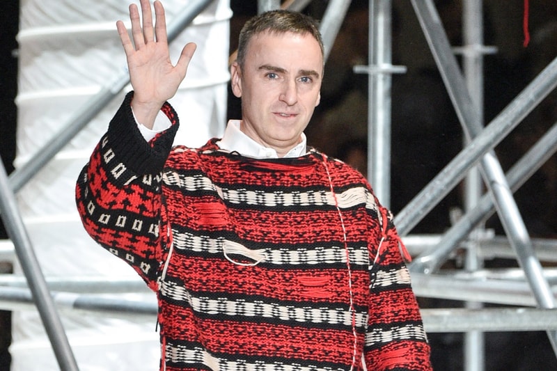 Raf Simons Menutup Labelnya Setelah 27 Tahun