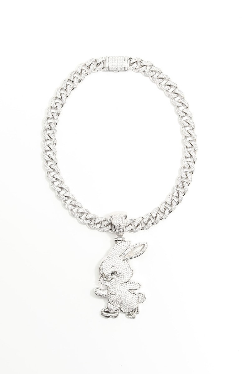 Jiwon Choi Membuat Custom Jewelry untuk NewJeans