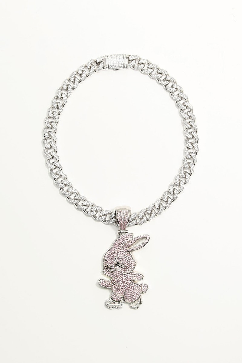 Jiwon Choi Membuat Custom Jewelry untuk NewJeans