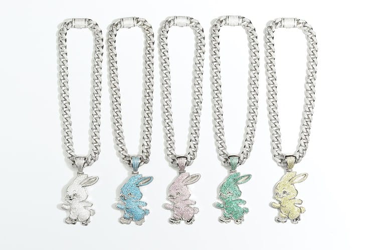 Jiwon Choi Membuat Custom Jewelry untuk NewJeans