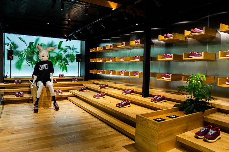 Rayakan Imlek, COMPASS® dan FR2 Luncurkan Koleksi #FXXKINGCOMPASS Year of the Rabbit 2023