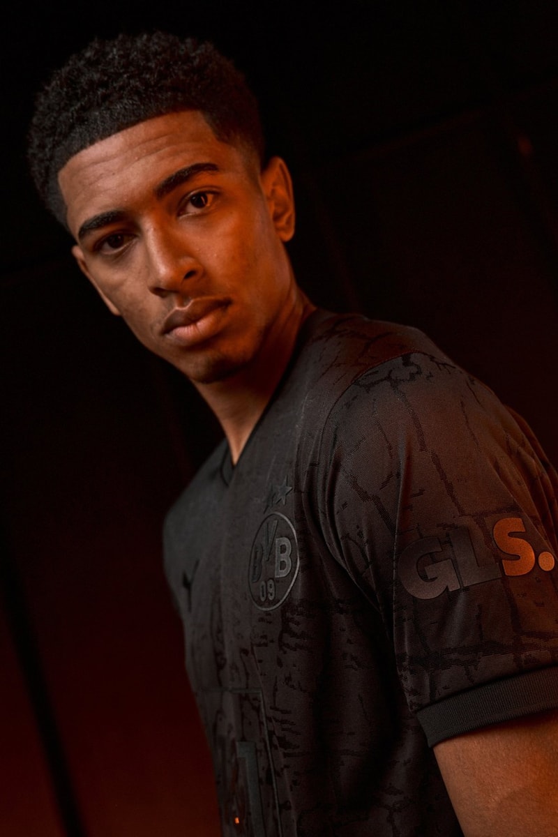PUMA Rilis Jersey Blackout Spesial untuk Borussia Dortmund