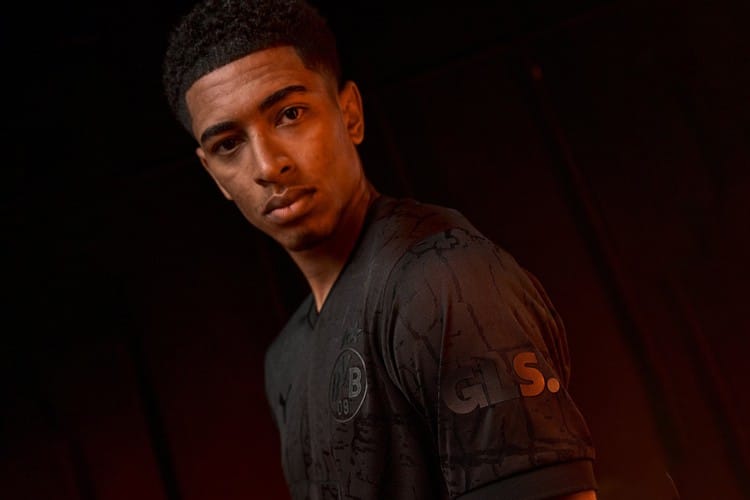 PUMA Rilis Jersey Blackout Spesial untuk Borussia Dortmund