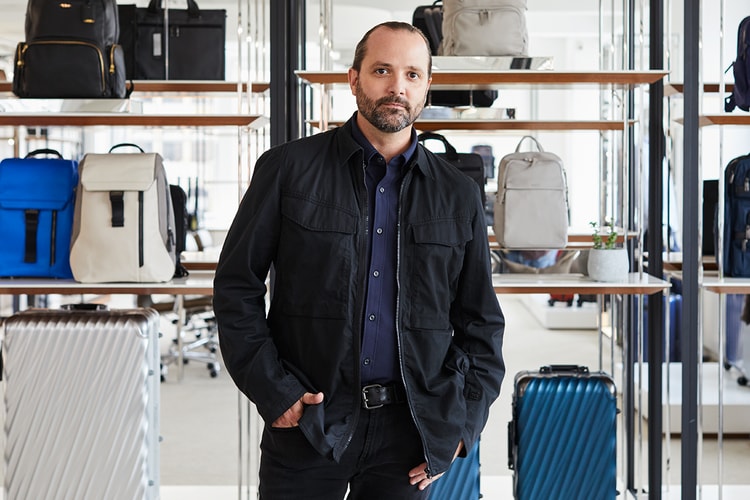 Interview: Victor Sanz Meredefine Esensi Travelling lewat Koleksi 'Voyageur’