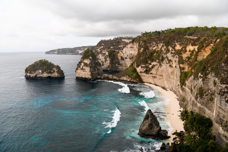 Pantai Kelingking di Bali Masuk List Pantai Terbaik di Dunia 2023