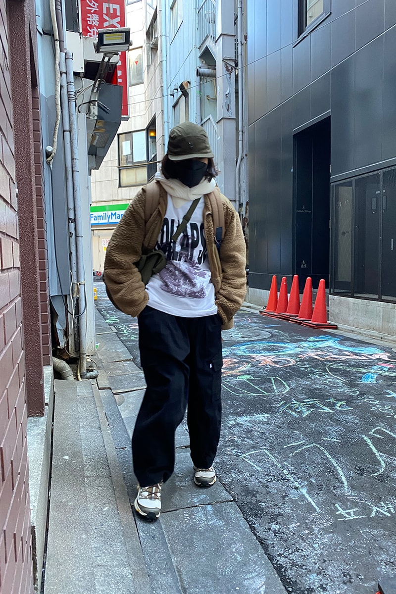 Collapse dan Bastards of Young Rilis Collab Merchandise