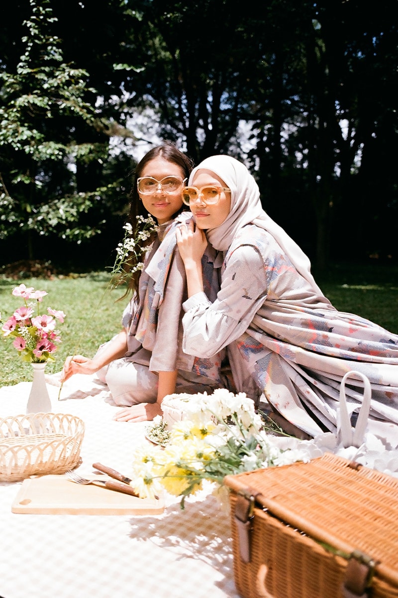 DRESSING ROOM, Peragaan Fashion NADJANI & Syagini Ratna Wulan