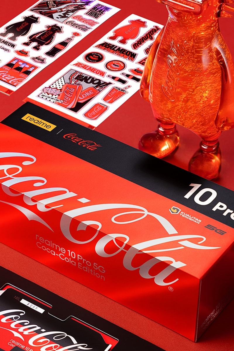 Hypebeast Exclusive: realme 10 Pro 5G x Coca-Cola® Edition Smartphone