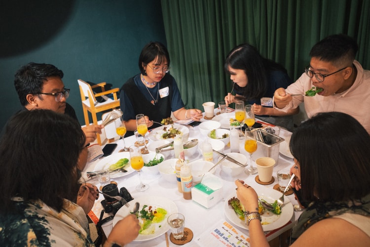 Lazy Susan Experience: Main Bekel Bareng Crafted with Time dan Hei Schools