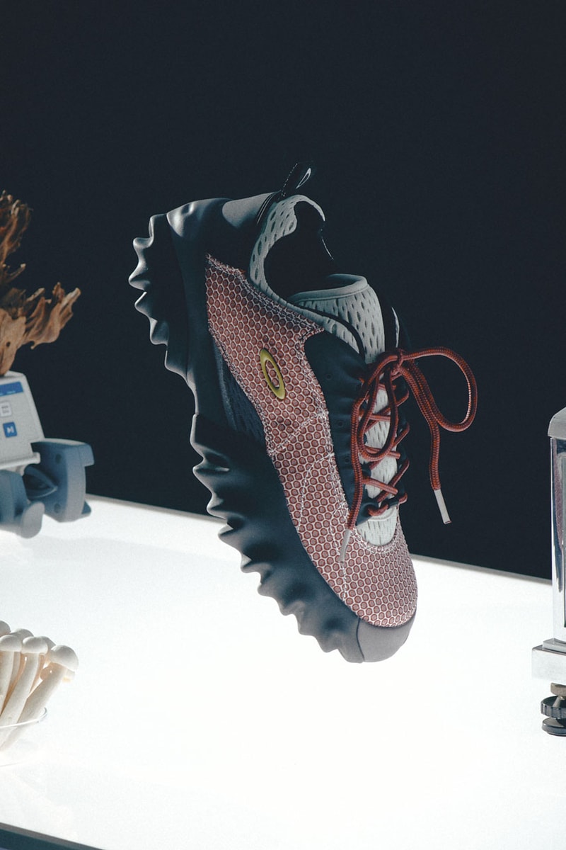 Oakley Factory Team dan Brain Dead Kreasikan Sneaker Chop Saw
