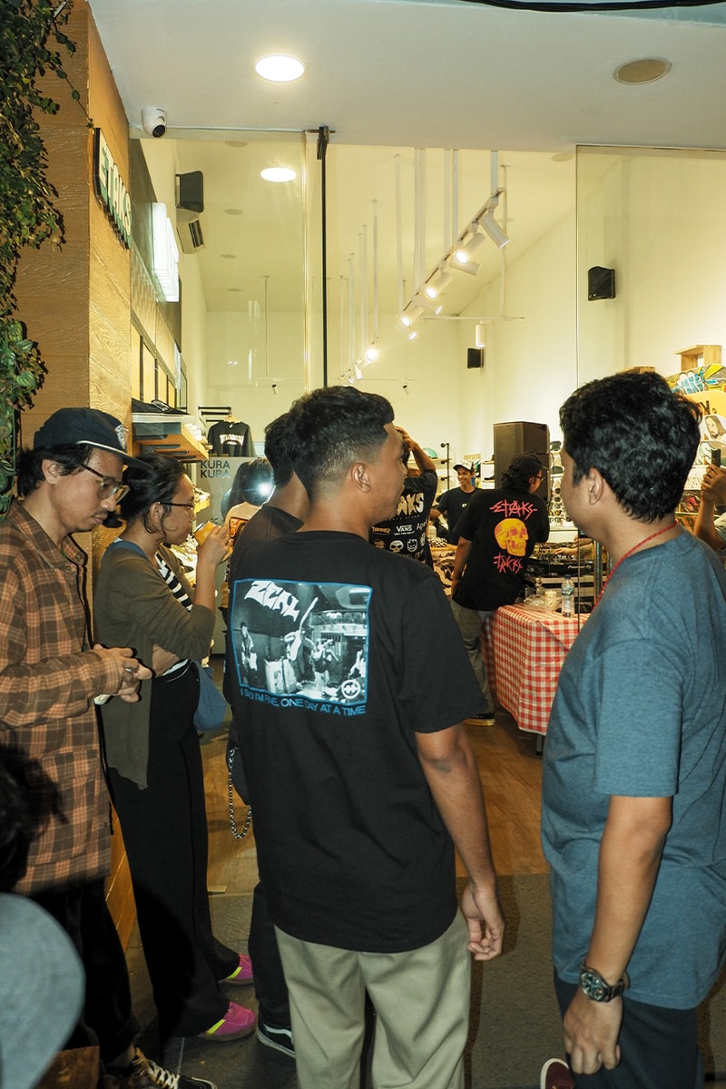 Etaks Buka Retail Store Terbaru di Kemang