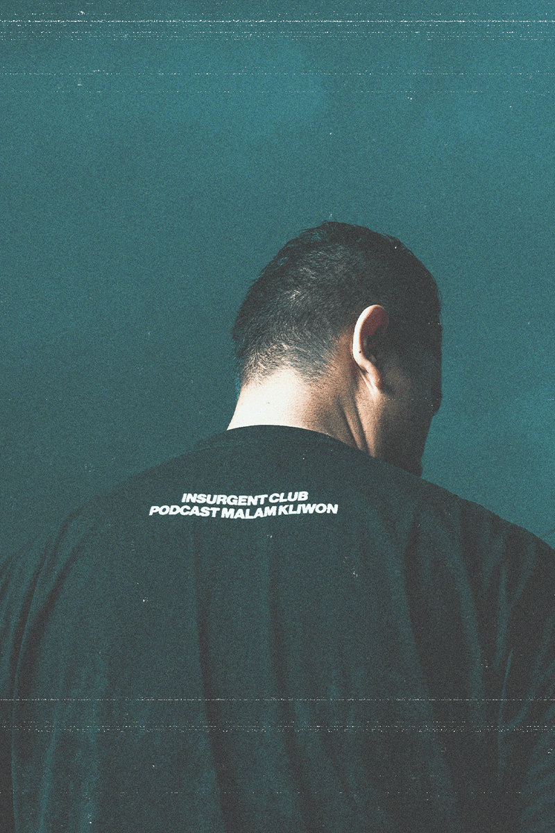Podcast Malam Kliwon Luncurkan Merch Kolaborasi Bareng Insurgent Club