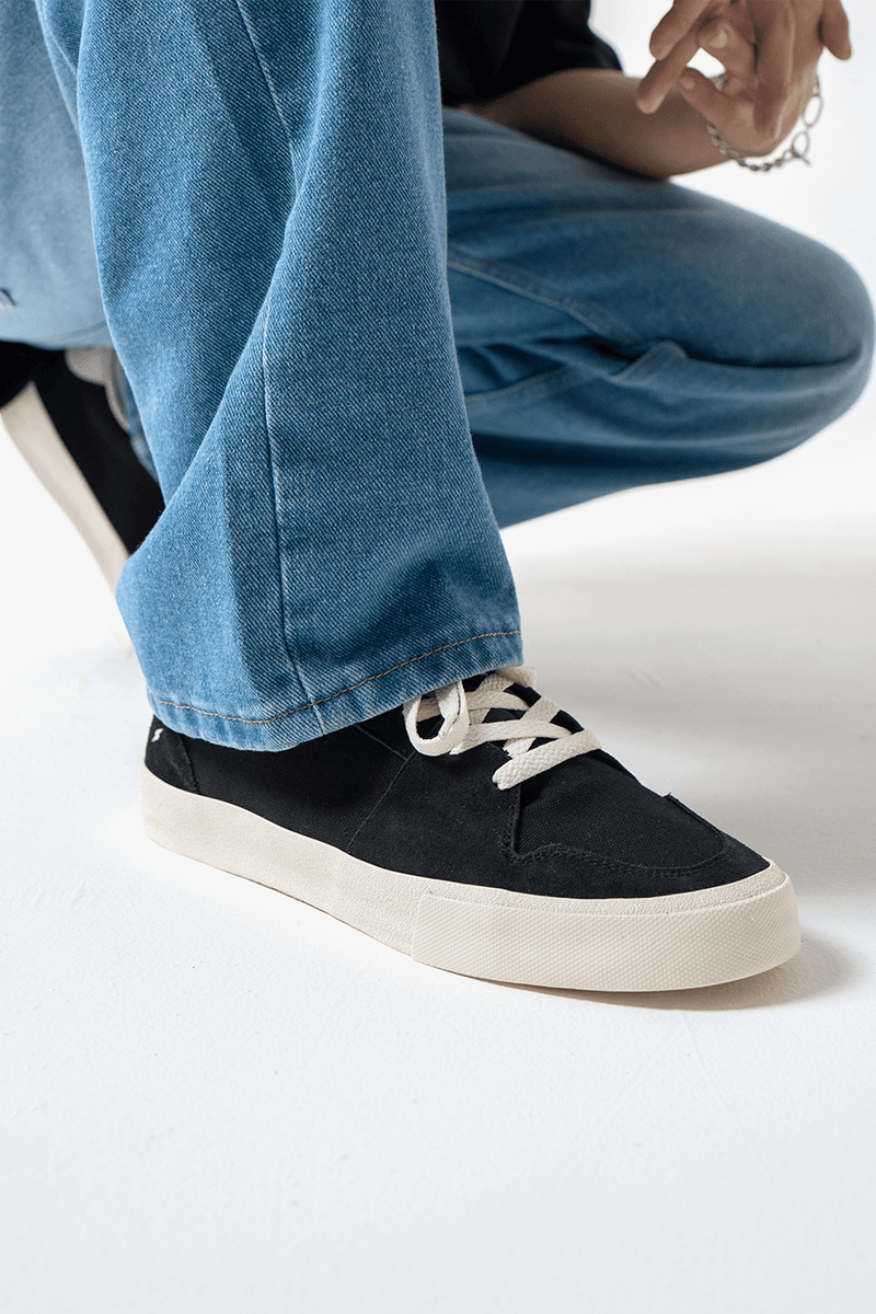 Spills Footwear Luncurkan Debut Collection Lewat Tiga Sneakers