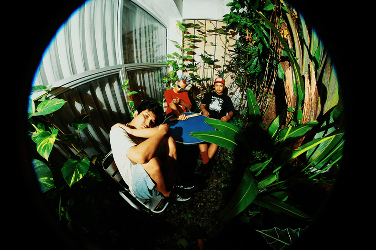 Tuesdaysux Ngeshare Keluhkan Rasa Terpenjara Lewat Debut Single ‘No Comfort Zone’