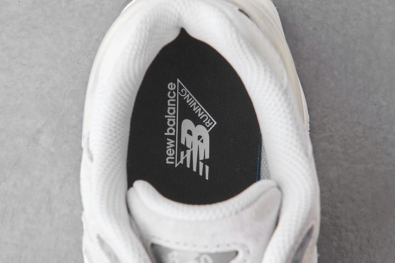 UNITED ARROWS Ngasih Twist New Balance 9060 Terbaru