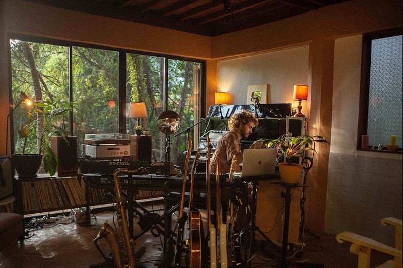 French Kiwi Juice Bakalan Manggung di The Lawn Canggu