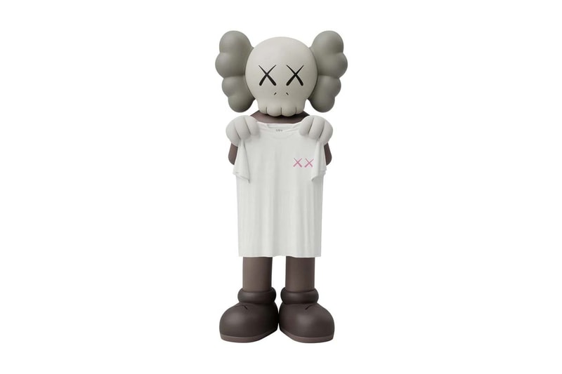 Full Capsule Collection Terbaru KAWS dan UNIQLO