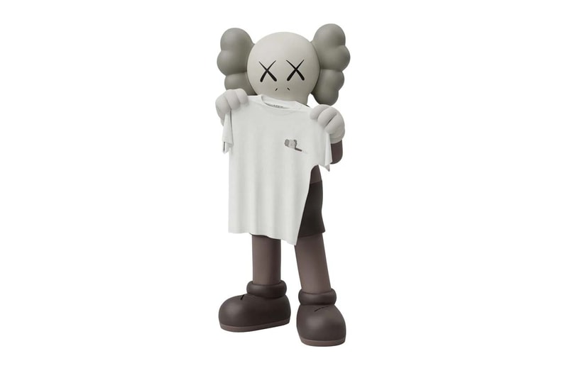Full Capsule Collection Terbaru KAWS dan UNIQLO