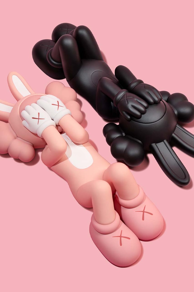 World Tour Vinyl Figure ‘KAWS:HOLIDAY' Hadir di Indonesia