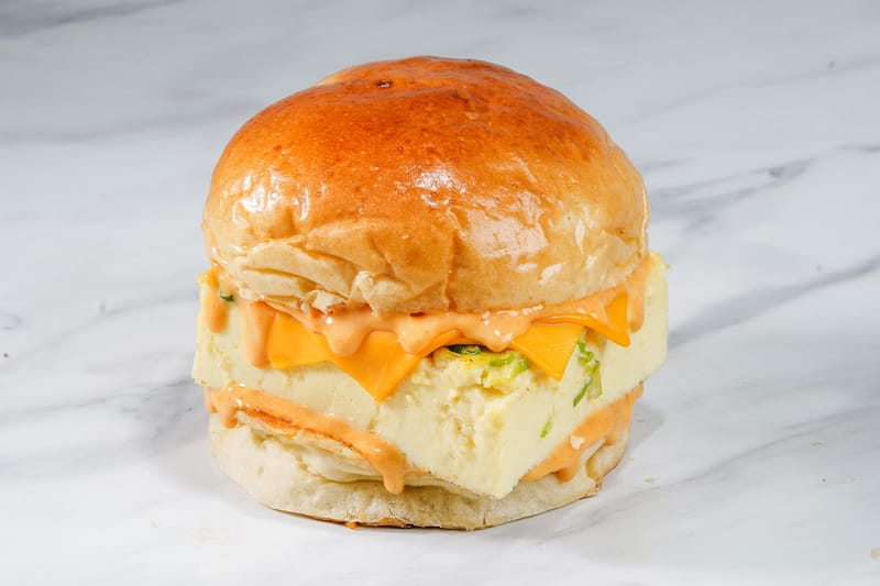 Supper Sandwich & Burger Buka Outlet Terbaru di Row 9 Blok M