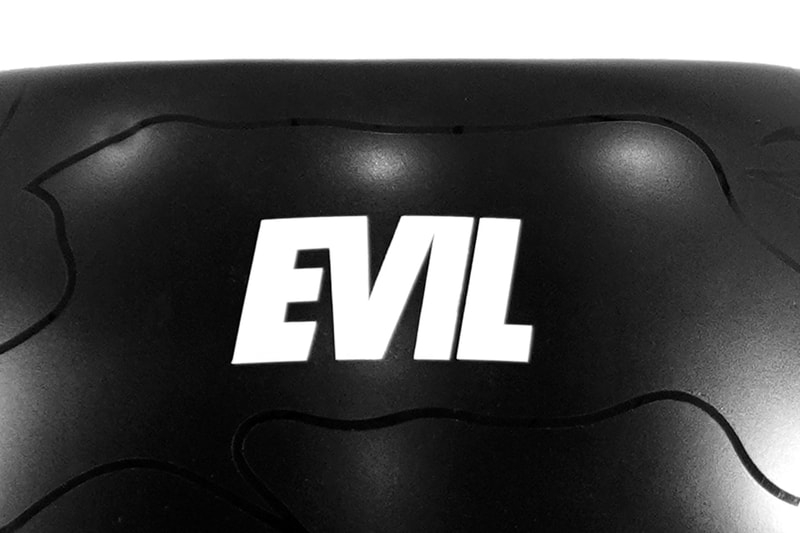 Evil Collab Bareng Rusty Vintage Store Buat Koleksi Art Chair